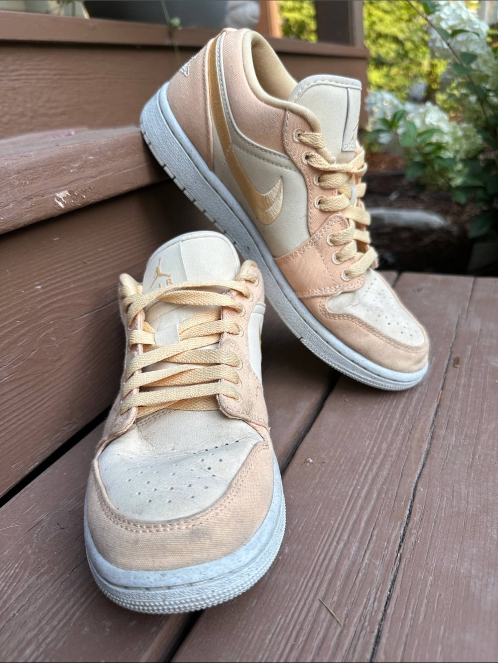 Nike Low-Top Sneakers in Cream & Peach